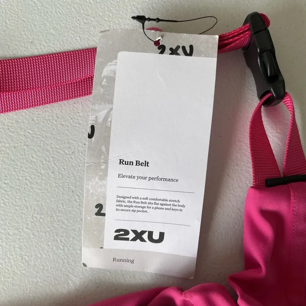 2XU Run Belt Athletic Running Waist Bag Pack Fuchsia/Black Reflective One Size